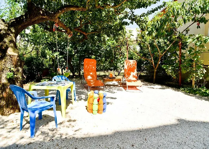 Mihaela Apartment