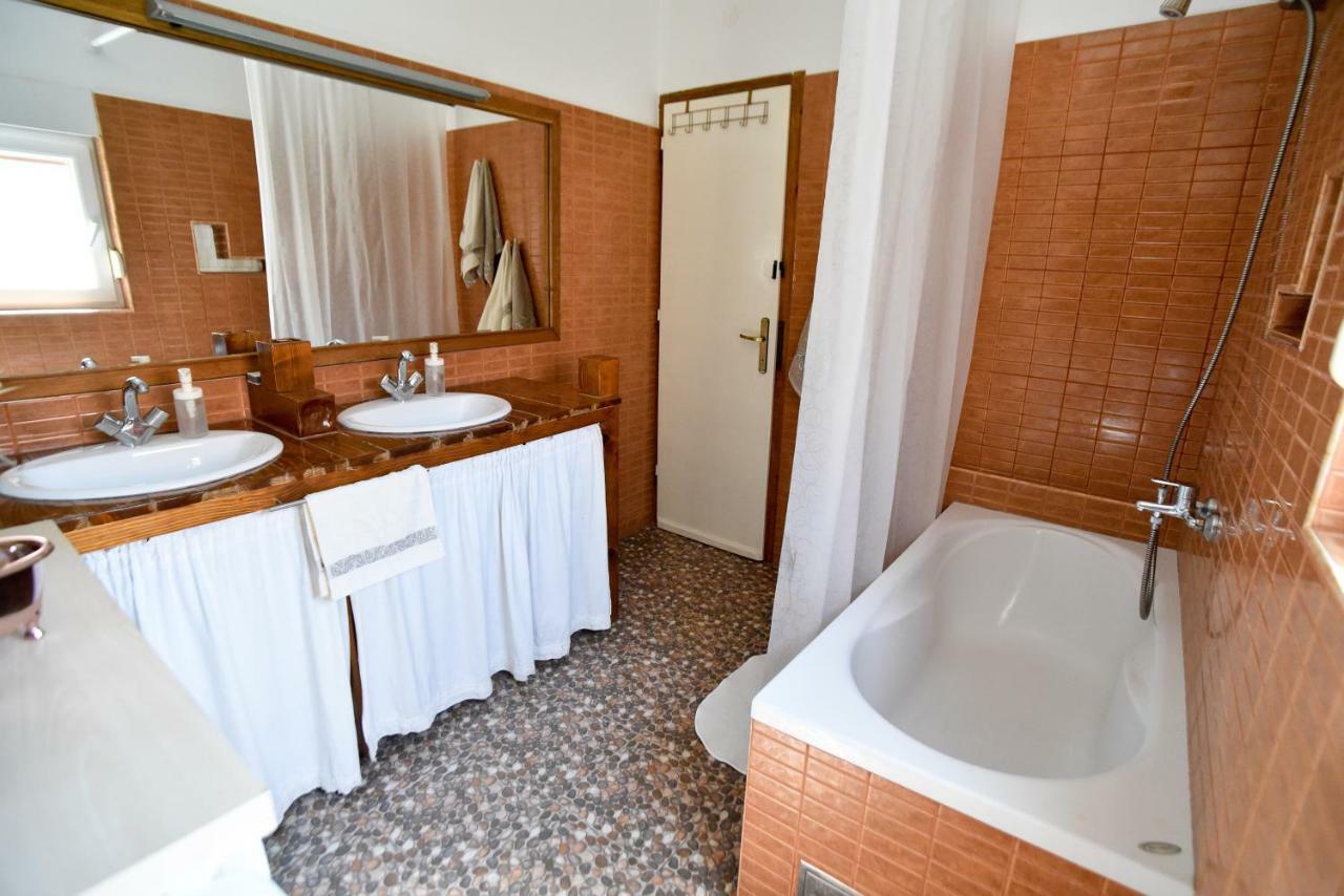 Mihaela Apartment